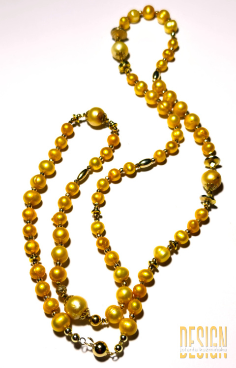 Naszyjnik z naturalnych żółtych pereł z Phuket otulony 24 k złóceniem -86 cm Naszyjnik z naturalnych żółtych pereł z Phuket otulony 24 k złóceniem -86 cm