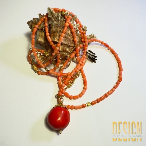 Naszyjnik z naturalnego korala z odpinaną zawieszką – 124 cm | Kolekcja Magic Drops Naszyjnik z naturalnego korala z odpinaną zawieszką – 124 cm | Kolekcja Magic Drops