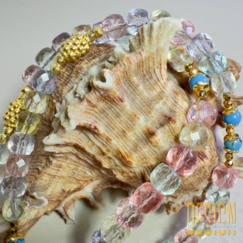 Naszyjnik z morganitów z antyczną zawieszką – srebro pozłacane 24k